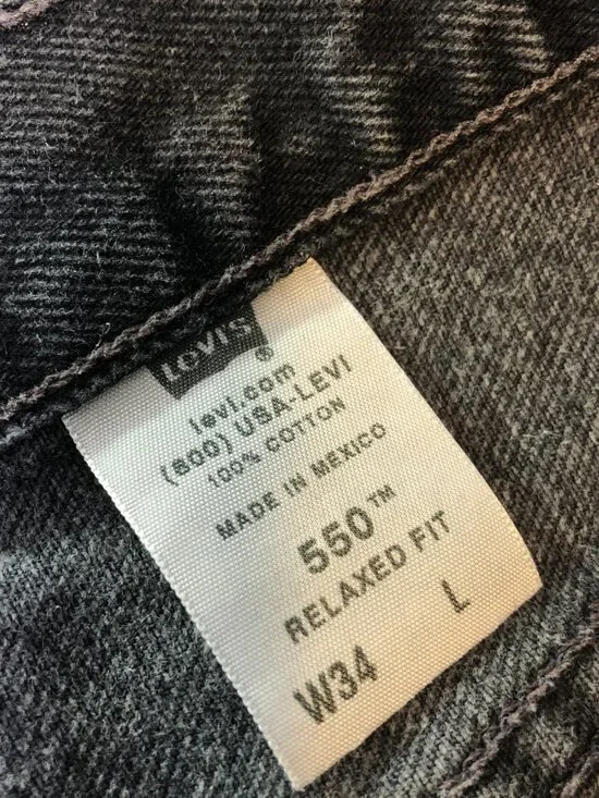 Vintage Y2K Levis 550 Denim Shorts Mens 32 Black Relaxed Gray Jort Skate - Picture 2 of 8